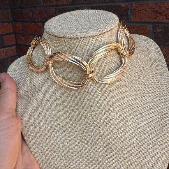 Anthropologie Jewelry - Gold Chain Choker Necklace